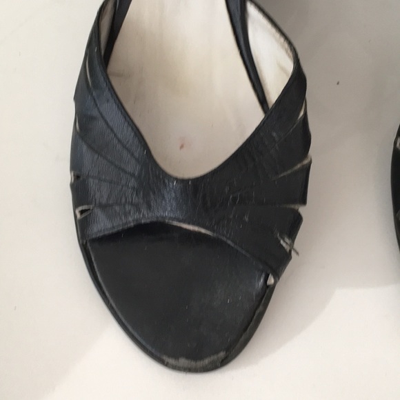 BCBG wedge sandals - Picture 3 of 5